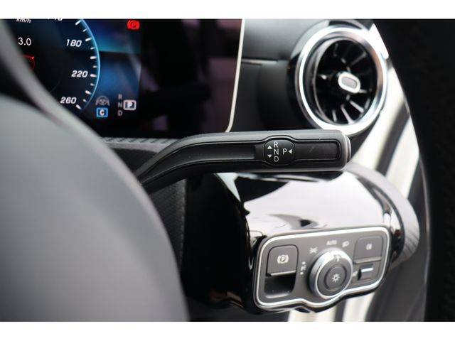 MERCEDES BENZ A CLAS 2019 Image 31