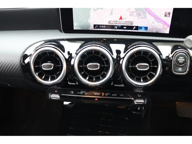 MERCEDES BENZ A CLAS 2019 Image 31