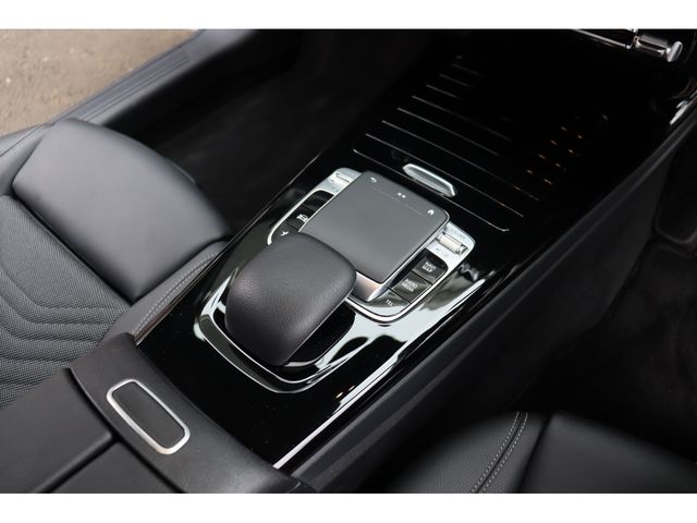 MERCEDES BENZ A CLAS 2019 Image 31