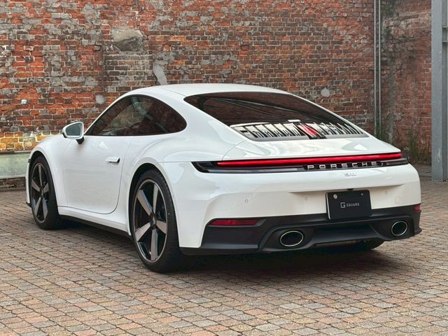 PORSCHE 911 2025 Image 31