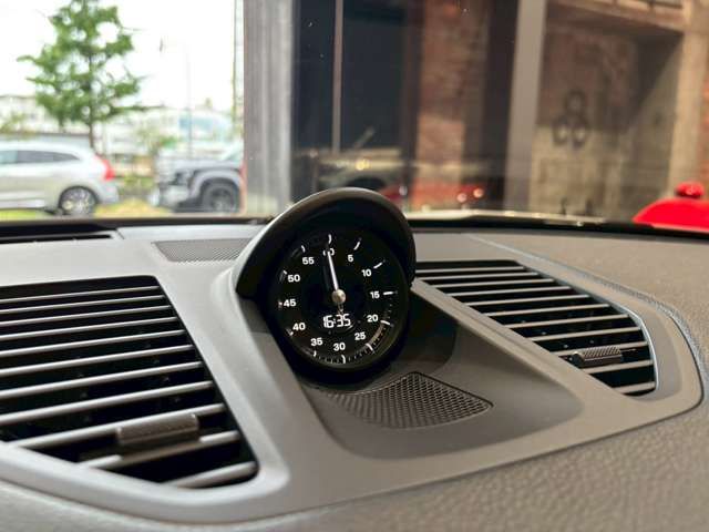 PORSCHE 911 2025 Image 31