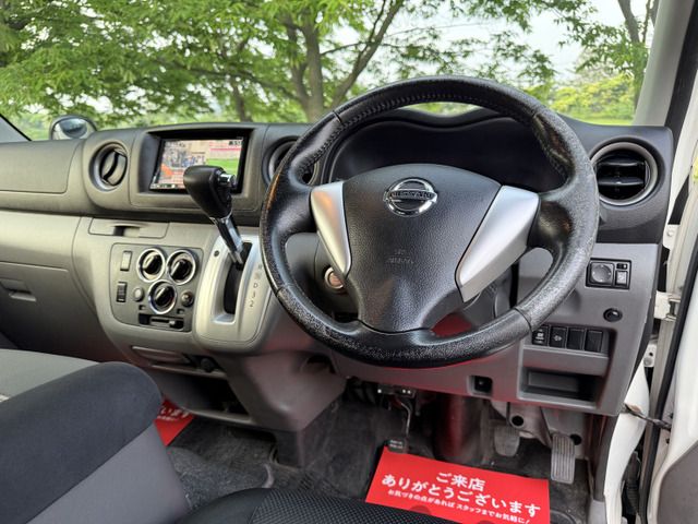 NISSAN NV350 CARAVAN 4WD 2013 Image 31
