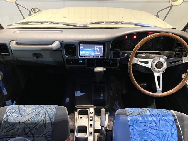 TOYOTA LANDCRUISER PRADO 1995 Image 31