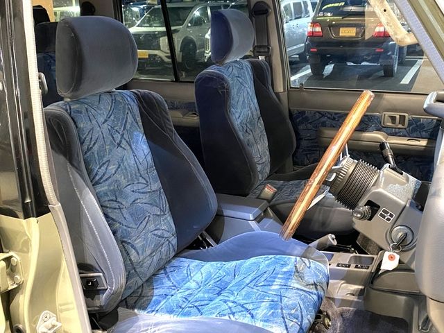 TOYOTA LANDCRUISER PRADO 1995 Image 31