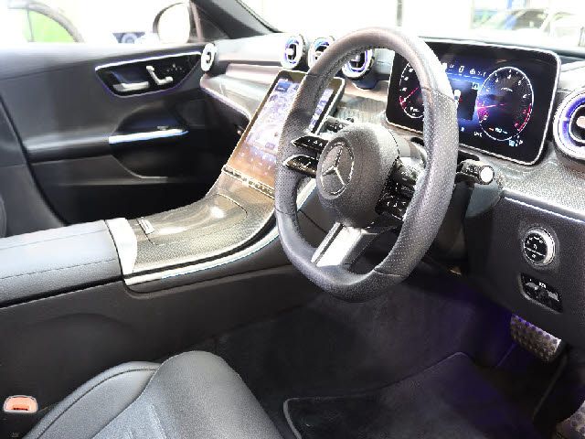 MERCEDES BENZ C CLAS 2022 Image 31