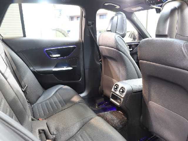 MERCEDES BENZ C CLAS 2022 Image 31