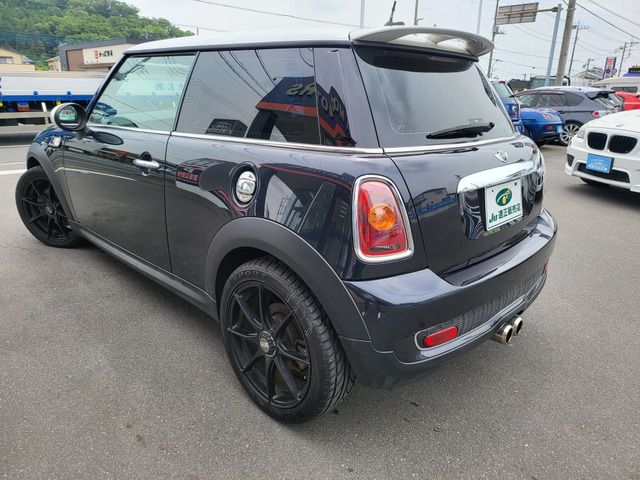 BMW MINI COOPER S 2007 Image 31