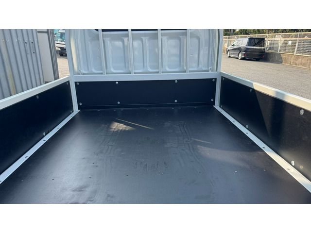 MITSUBISHI  2025 Image 31