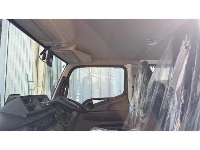 MITSUBISHI  2025 Image 31