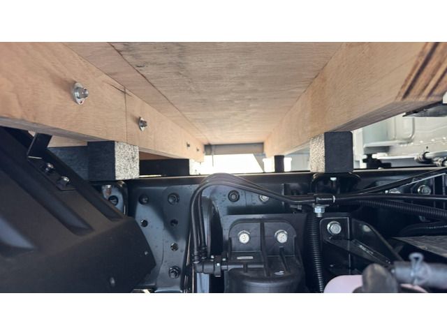 MITSUBISHI  2025 Image 31