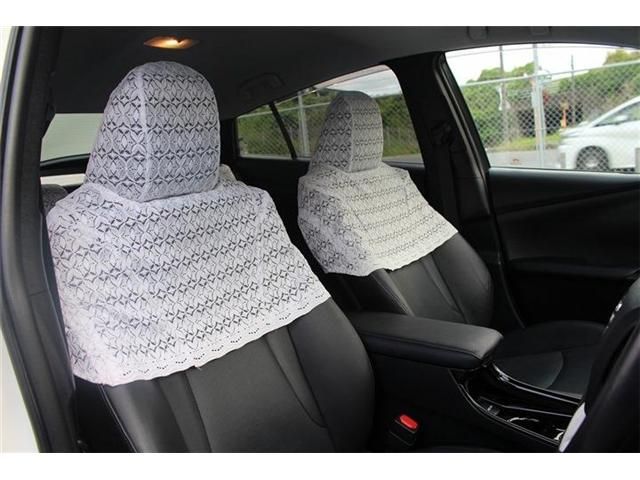 TOYOTA PRIUS PHV 2018 Image 31