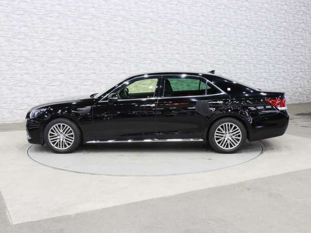 TOYOTA CROWN MAJESTA HYBRID 2015 Image 31