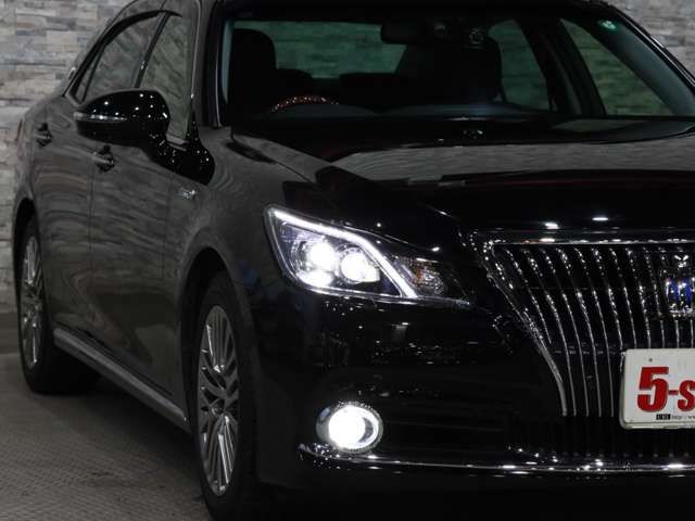 TOYOTA CROWN MAJESTA HYBRID 2015 Image 31