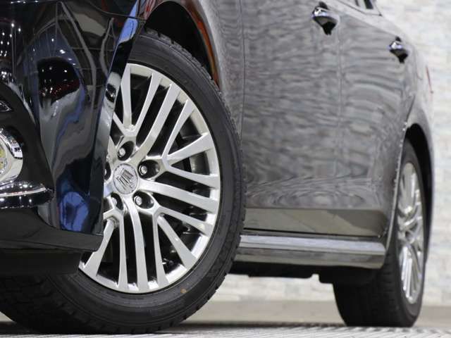 TOYOTA CROWN MAJESTA HYBRID 2015 Image 31