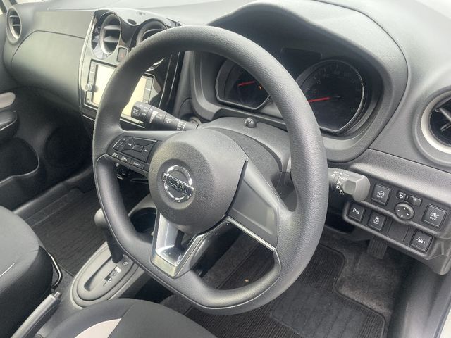 NISSAN NOTE 2018 Image 31