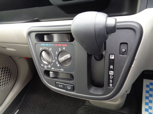 DAIHATSU BOON 2019 Image 31