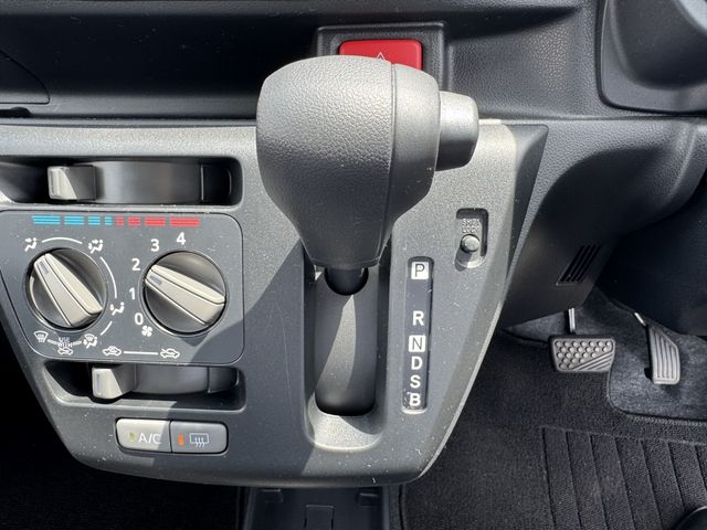 DAIHATSU MIRA E:S 2020 Image 31