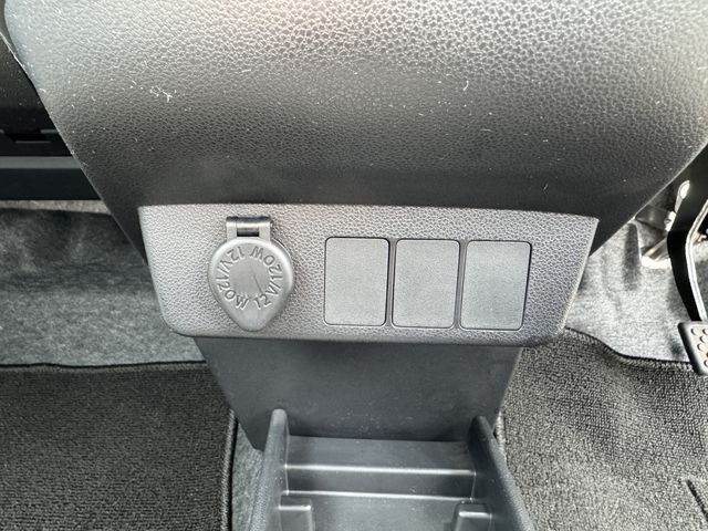 DAIHATSU MIRA E:S 2020 Image 31