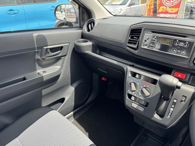 DAIHATSU MIRA E:S 2020 Image 31