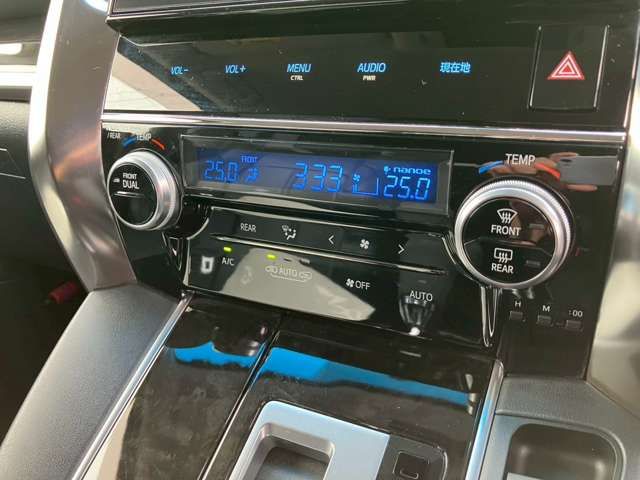 TOYOTA VELLFIRE 4WD 2017 Image 31