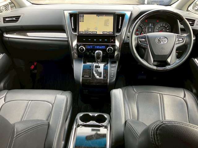 TOYOTA VELLFIRE 4WD 2017 Image 31