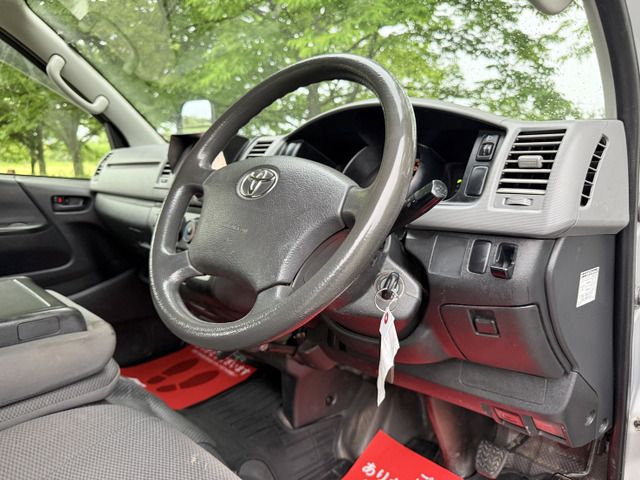 TOYOTA HIACE VAN 4WD 2013 Image 31