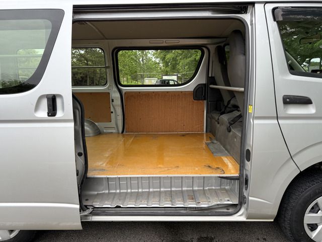TOYOTA HIACE VAN 4WD 2013 Image 31