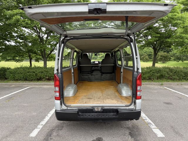 TOYOTA HIACE VAN 4WD 2013 Image 31