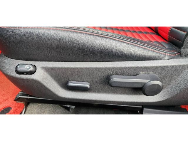 FORD MUSTANG 2014 Image 31