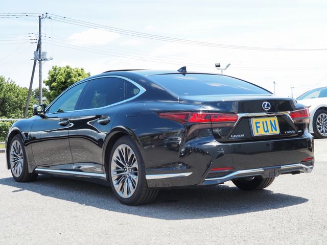 TOYOTA LEXUS LS500H 4WD 2022 Image 31