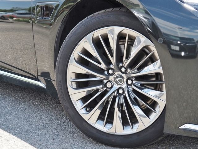 TOYOTA LEXUS LS500H 4WD 2022 Image 31