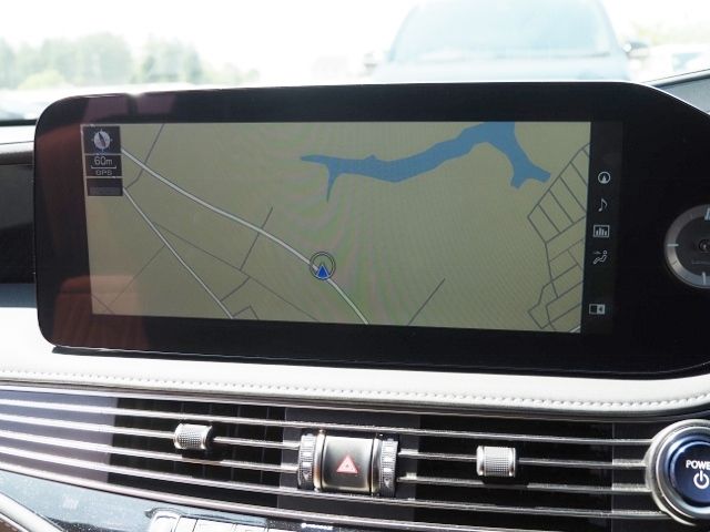 TOYOTA LEXUS LS500H 4WD 2022 Image 31