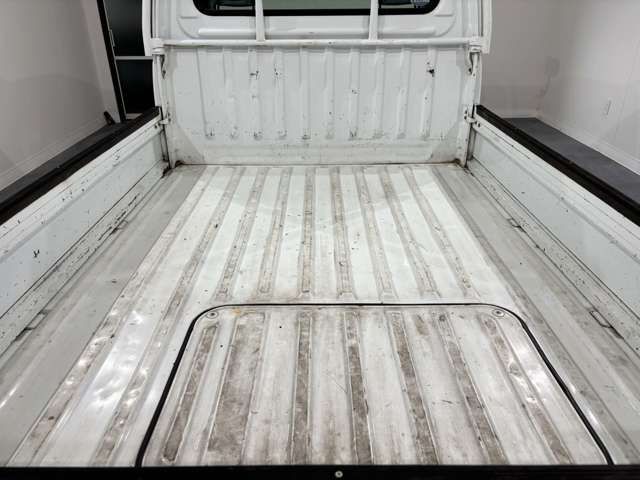 SUBARU SAMBAR TRUCK 4WD 2004 Image 31