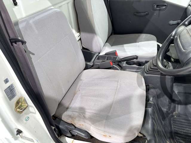 SUBARU SAMBAR TRUCK 4WD 2004 Image 31