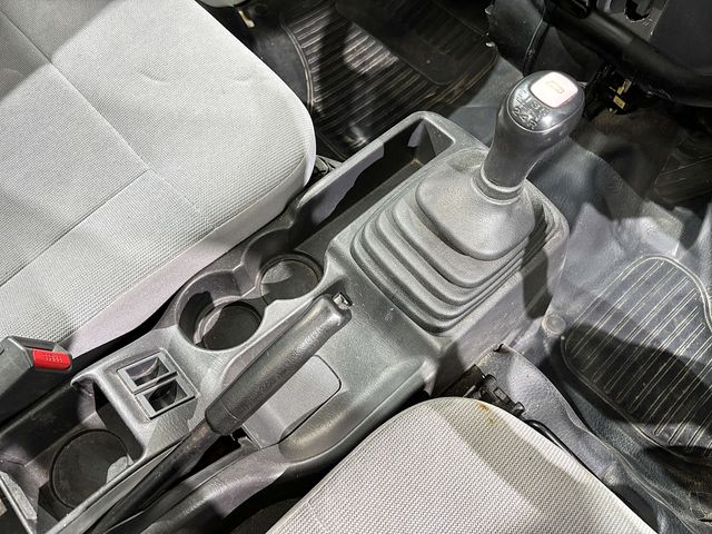 SUBARU SAMBAR TRUCK 4WD 2004 Image 31