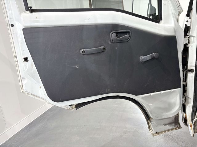 SUBARU SAMBAR TRUCK 4WD 2004 Image 31