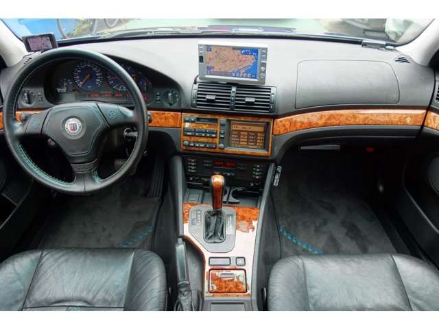 ALPINA B10 LIMOUSINE 1997 Image 31