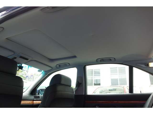 ALPINA B10 LIMOUSINE 1997 Image 31