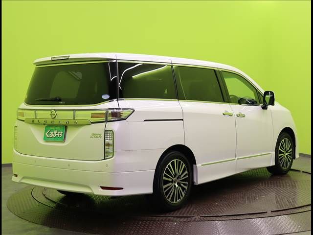 NISSAN ELGRAND 2021 Image 31