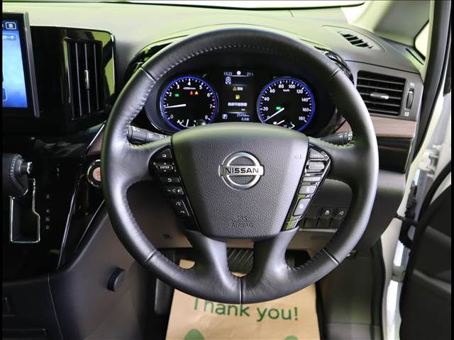 NISSAN ELGRAND 2021 Image 31