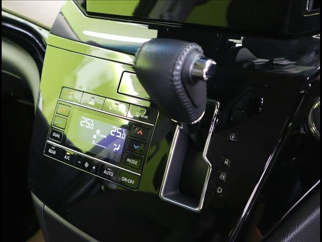 NISSAN ELGRAND 2021 Image 31