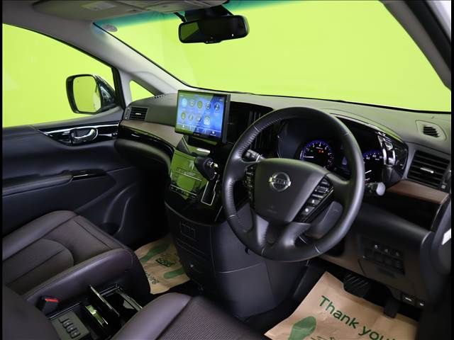 NISSAN ELGRAND 2021 Image 31