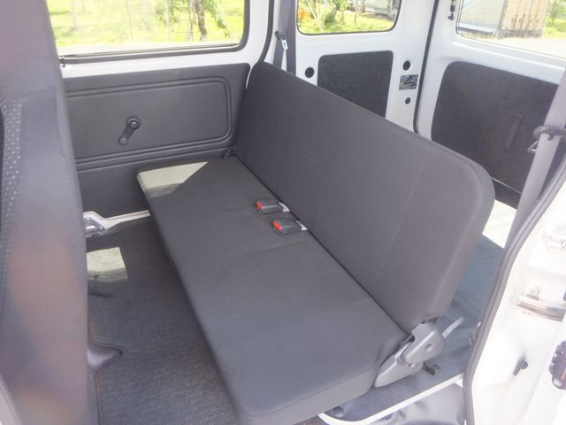 DAIHATSU HIJET CARGO 4WD 2019 Image 31