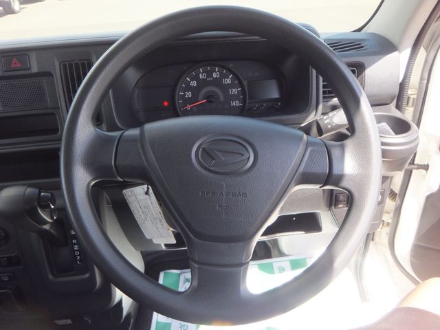 DAIHATSU HIJET CARGO 4WD 2019 Image 31