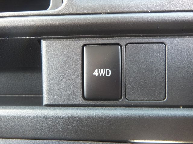 DAIHATSU HIJET CARGO 4WD 2019 Image 31