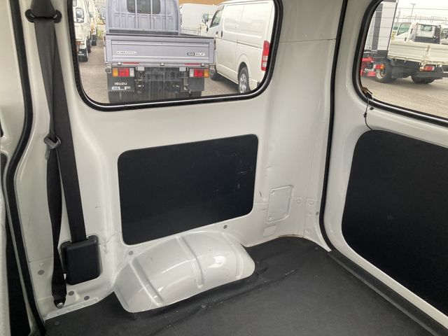 TOYOTA LITEACE VAN 2WD 2020 Image 31