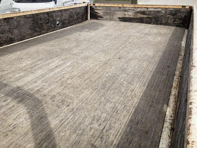 HINO DUTRO 2011 Image 31