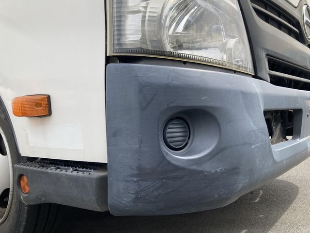 HINO DUTRO 2011 Image 31