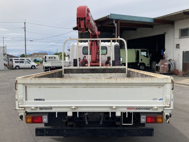 HINO DUTRO 2011 Image 31