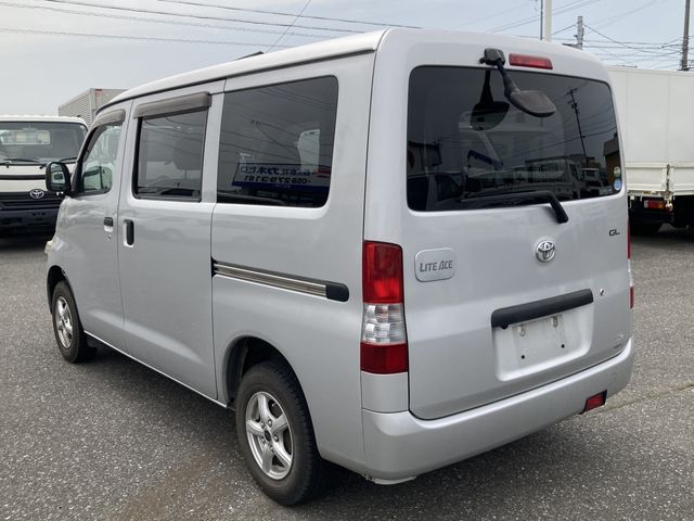 TOYOTA LITEACE VAN 4WD 2019 Image 31
